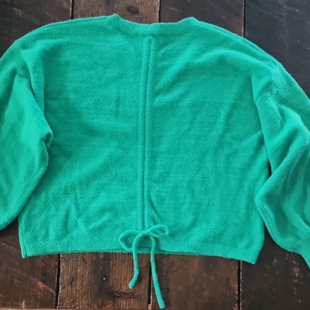 Le Lis Vibrant Green Crew Neck Sweater - Picture 7 of 7